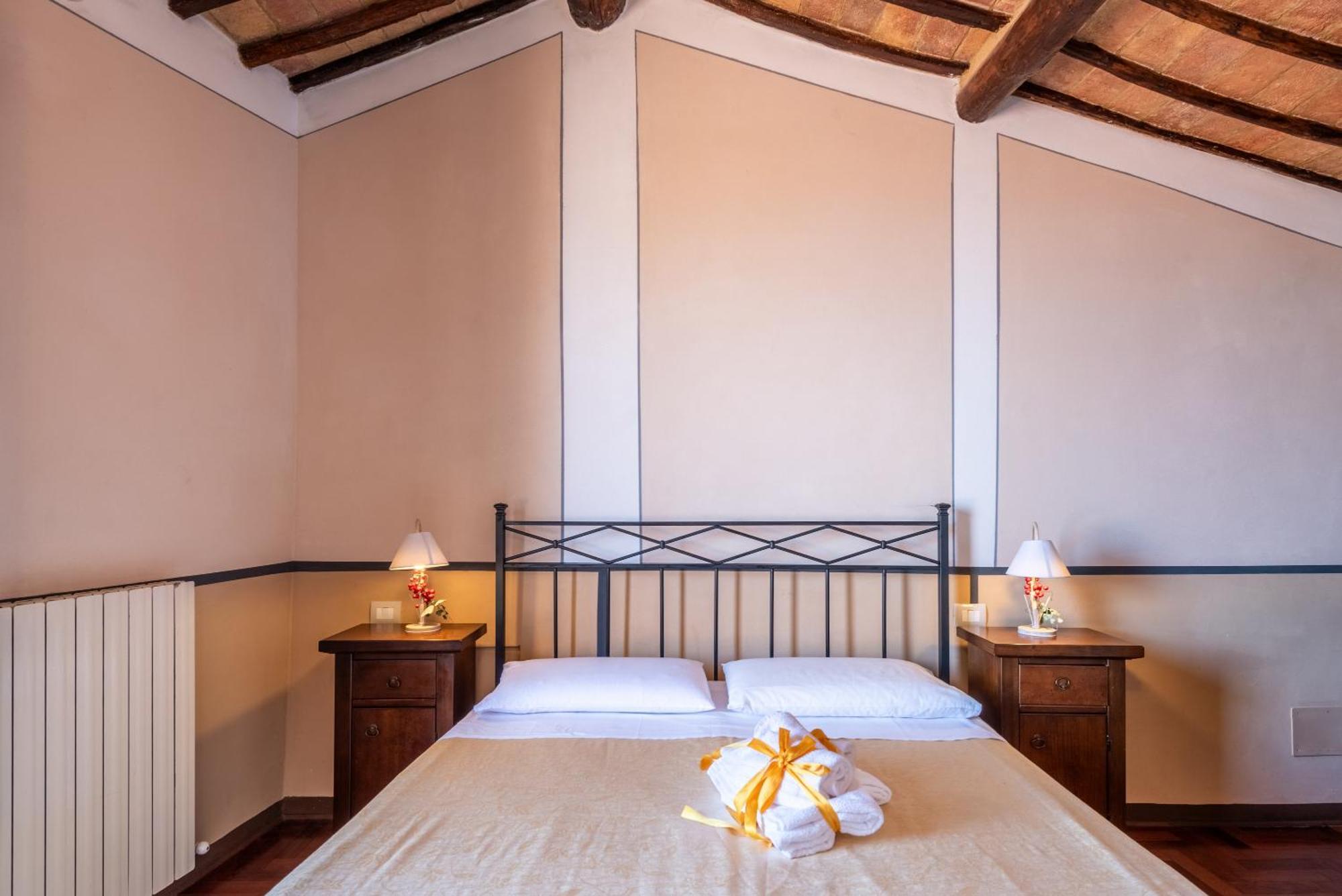 Beb Del Musico Bed & Breakfast Montalcino Exterior photo